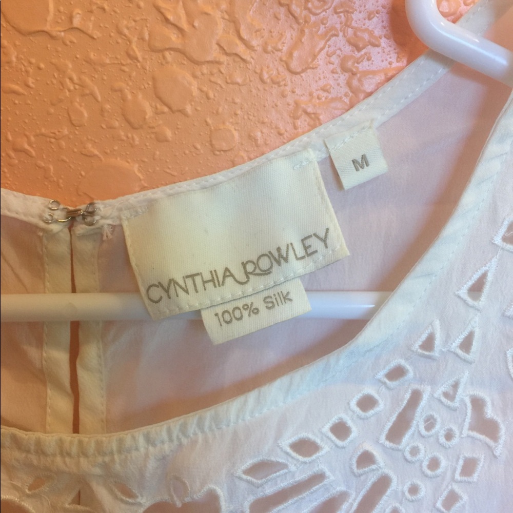 Beautiful silk lace top - Picture 2 of 4